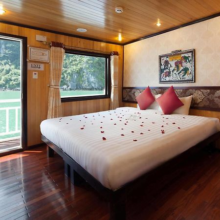 Halong Legacy Cruise Ha Long Exterior photo