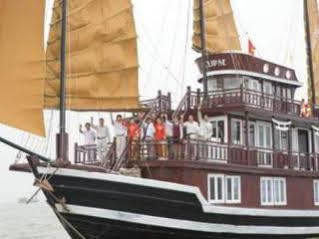 Halong Legacy Cruise Ha Long Exterior photo