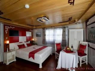 Halong Legacy Cruise Ha Long Exterior photo