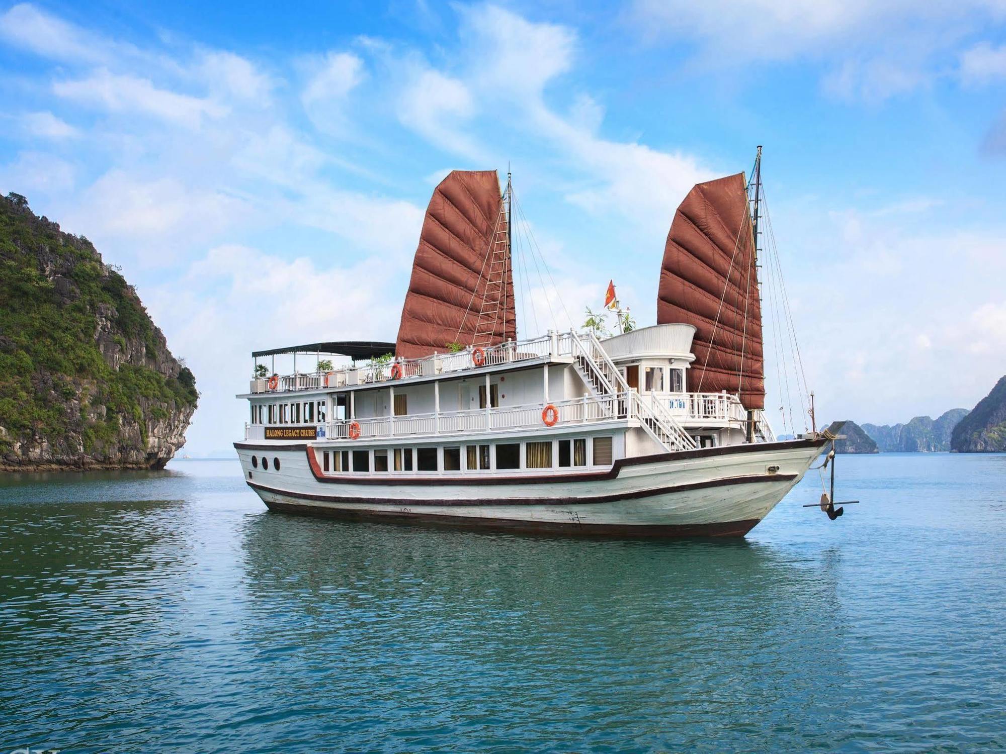 Halong Legacy Cruise Ha Long Exterior photo
