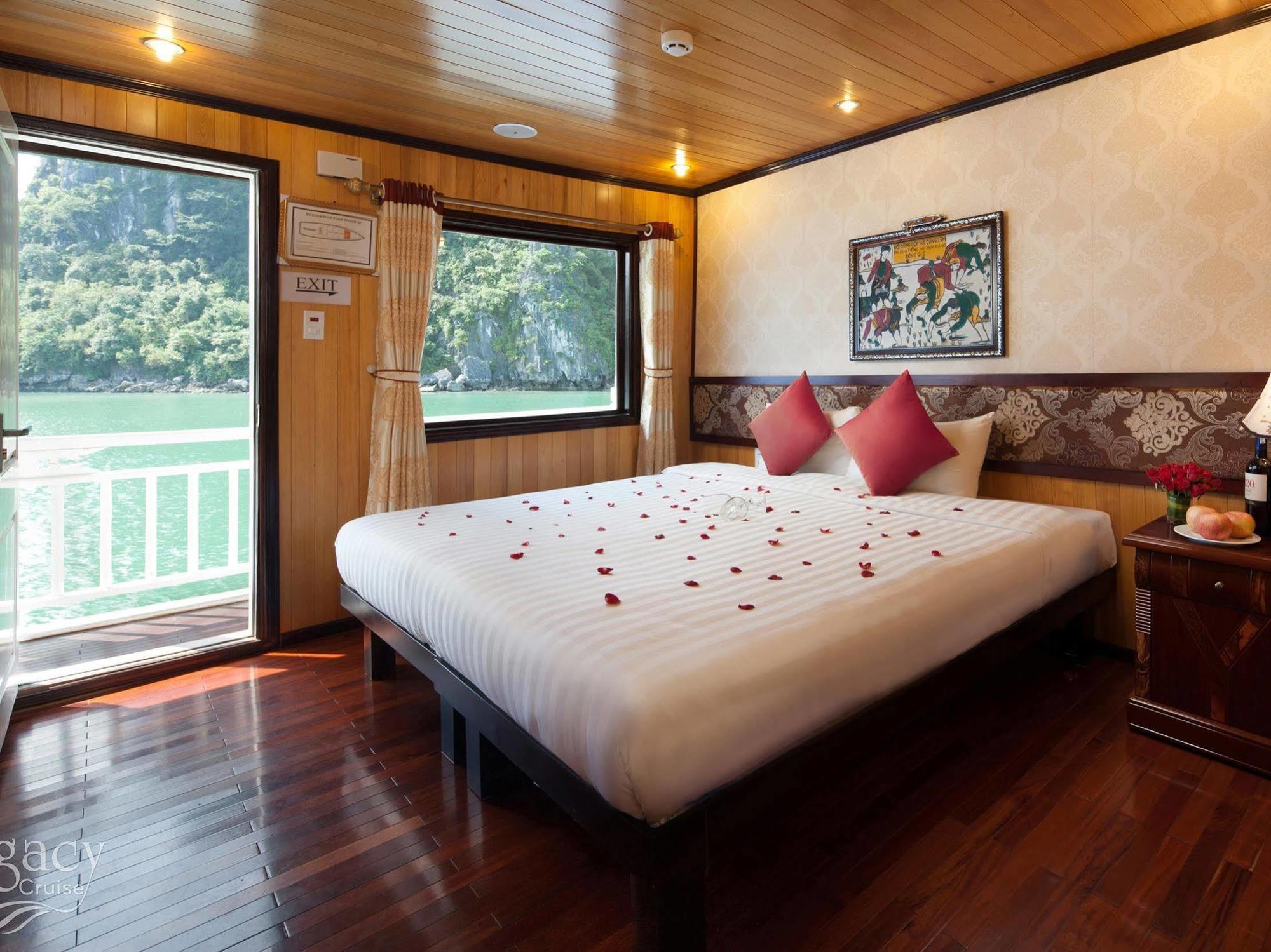 Halong Legacy Cruise Ha Long Exterior photo